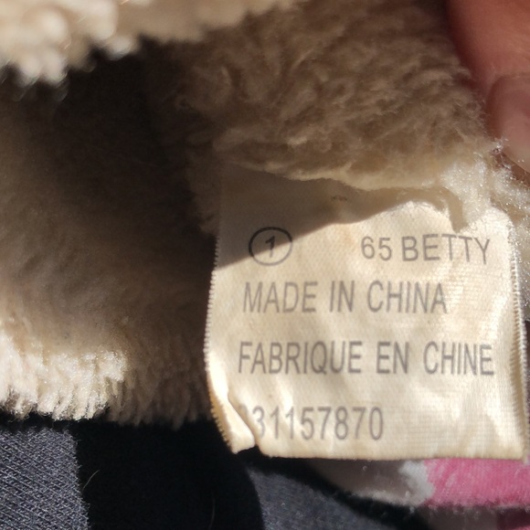 Brown Ugg’s - Picture 4 of 4